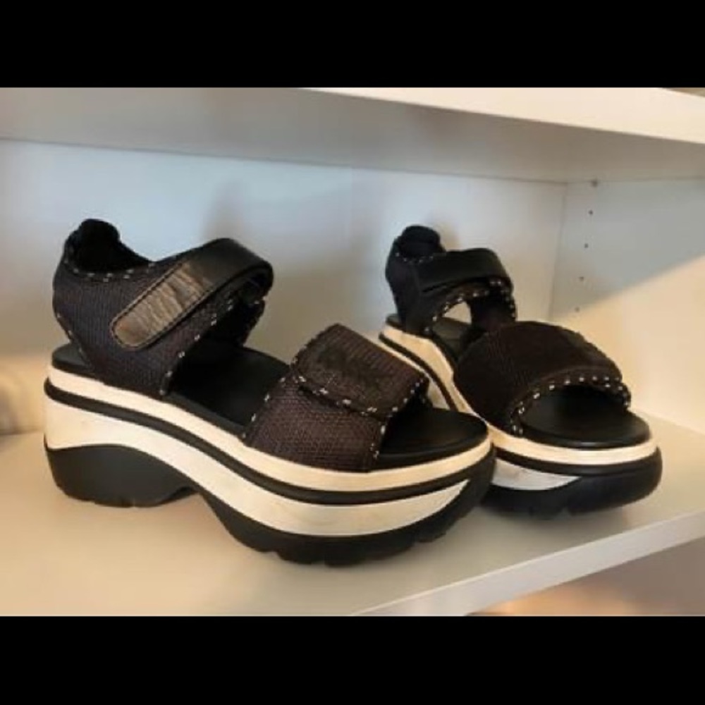 Michael Kors Barlow Wedges